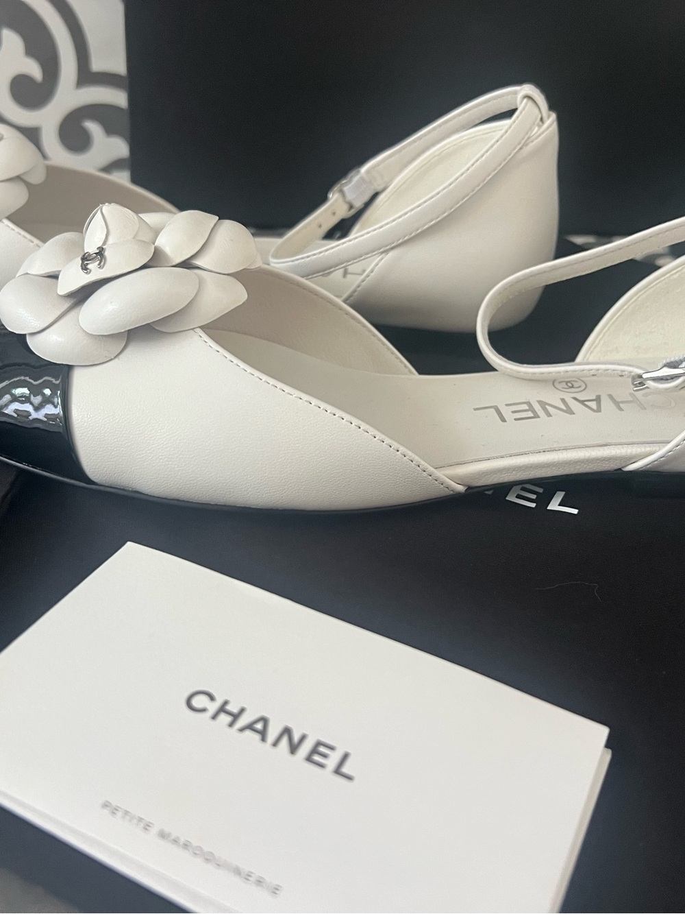 NEW CHANEL White Leather Camellia Mary Jane Mules with Black Cap Toe - Picture 7 of 12
